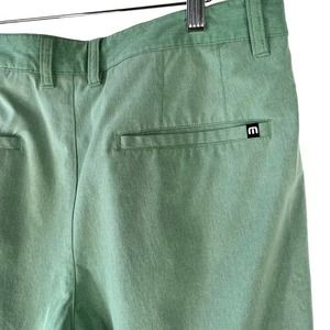 Travis Mathew Shorts Mens 34 Green Golf Chino Flat Front Cotton Blend